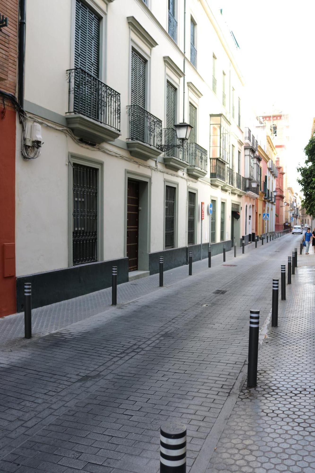 Estudio Calle San Vicente Siviglia Esterno foto